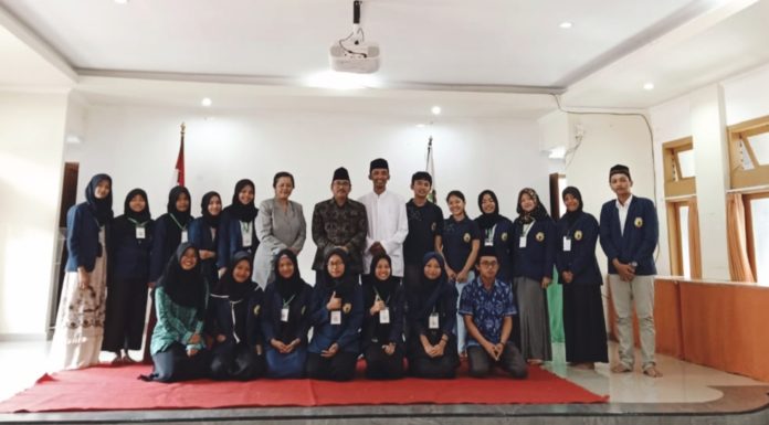Sambut Ujian Nasional IRIS Gelar Istighosah