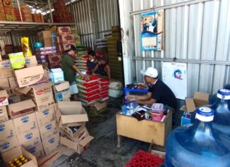 Bani Rama Ebhu Bagikan Sembako, Bantu Keluarga Di Tengah Pandemi