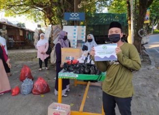 Remaja YANUFA Tabanan berbagi kebaikan di bulan ramadhan yang penuh berkah