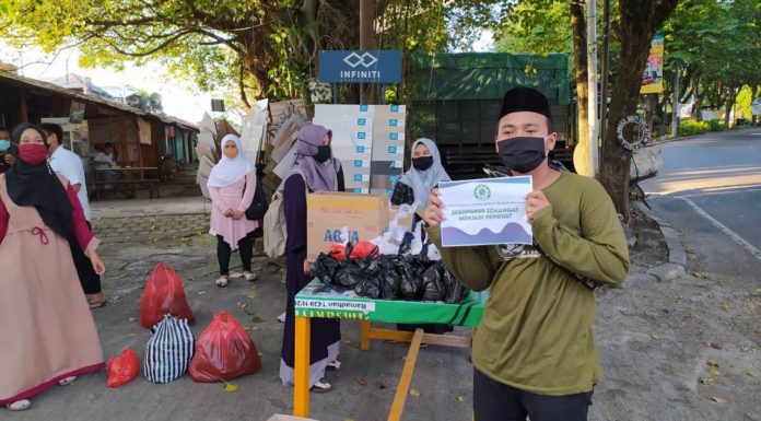 Remaja YANUFA Tabanan berbagi kebaikan di bulan ramadhan yang penuh berkah