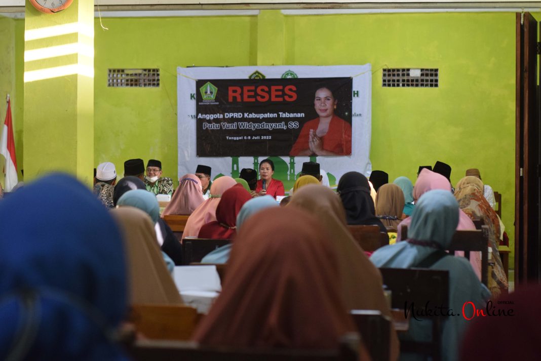 RESIS anggota DPRD Kabupaten Tabanan Putu Yuni Widyadnyani bersama PCNU Tabanan RESIS anggota DPRD Kabupaten Tabanan Putu Yuni Widyadnyani bersama PCNU Tabanan
