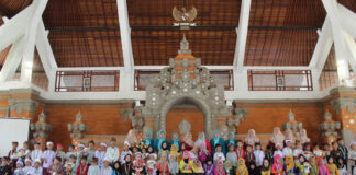 Wisuda Akbar RA Khadijah Muslimat NU Tabanan