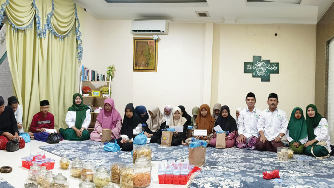 santunan kado anak yatim Lazisnu Tabanan