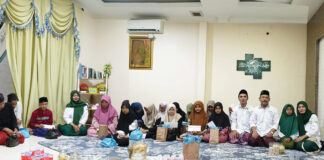 santunan kado anak yatim Lazisnu Tabanan