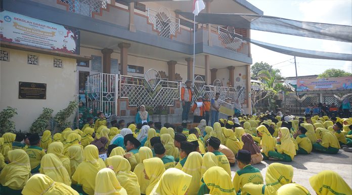 Simulasi Bencana di SD Islam dan TK Mustika Ibu Tabanan, Tanamkan Kesiapsiagaan Sejak Dini